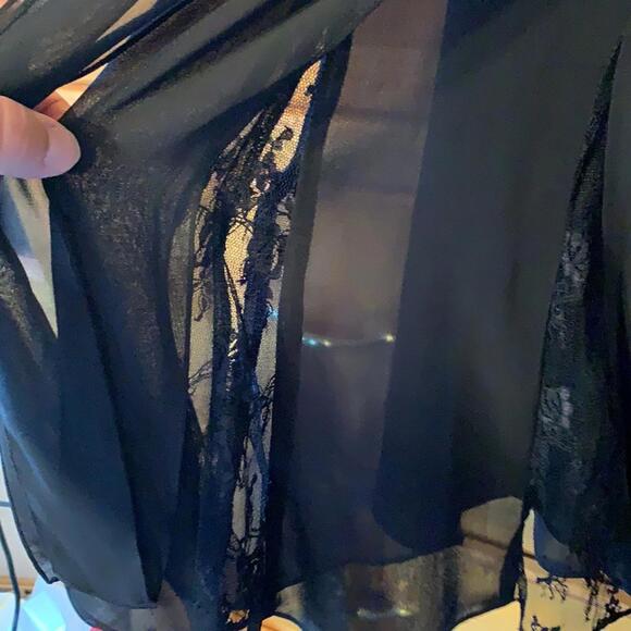 Gorgeous Flared and Lined Black Sheeth Skirt size 10 - Picture 3 of 12